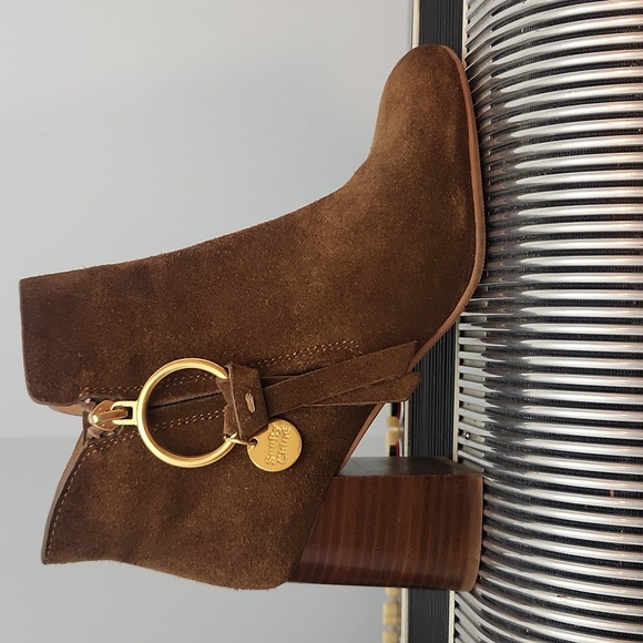 GORGEOUS SEE BY CHLOE BROWN SUEDE BLOCK HEEL ANKLE BOOTS W/GOLD ACCENT SZ 5 - Picture 1 of 8